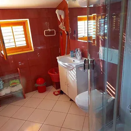 In 42481 Appartement Pirovac